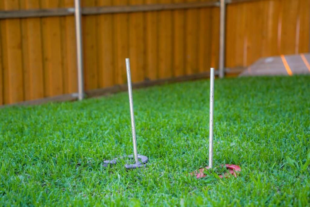 Dallas 4Br Large Yard W Hot Tub , Fire Pit And Basketball Hoop Εξωτερικό φωτογραφία