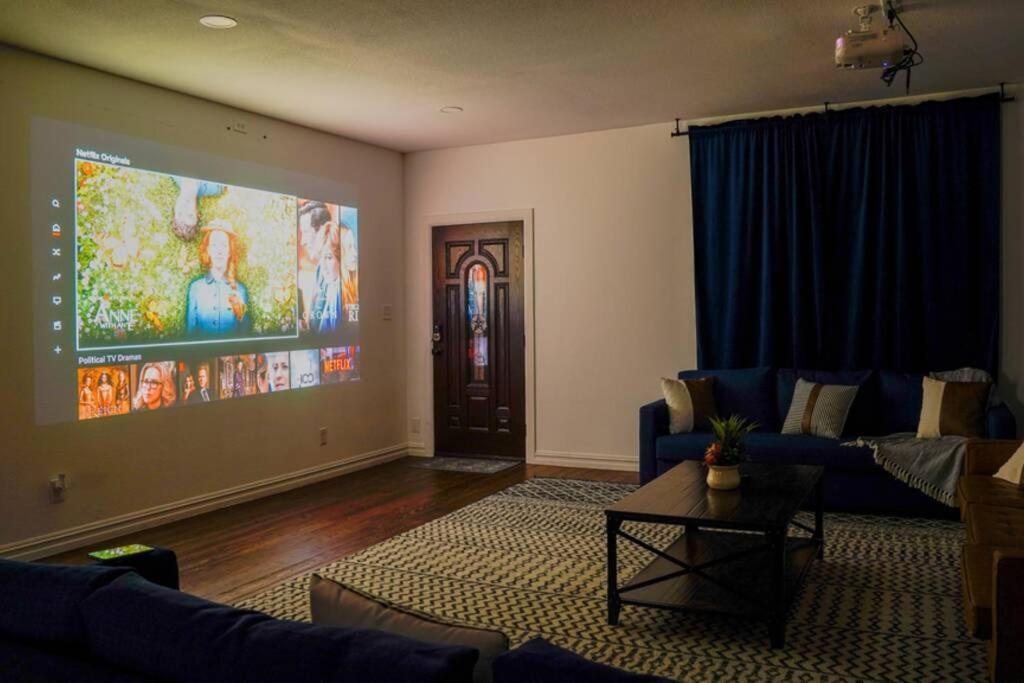 Dallas 4Br Large Yard W Hot Tub , Fire Pit And Basketball Hoop Εξωτερικό φωτογραφία