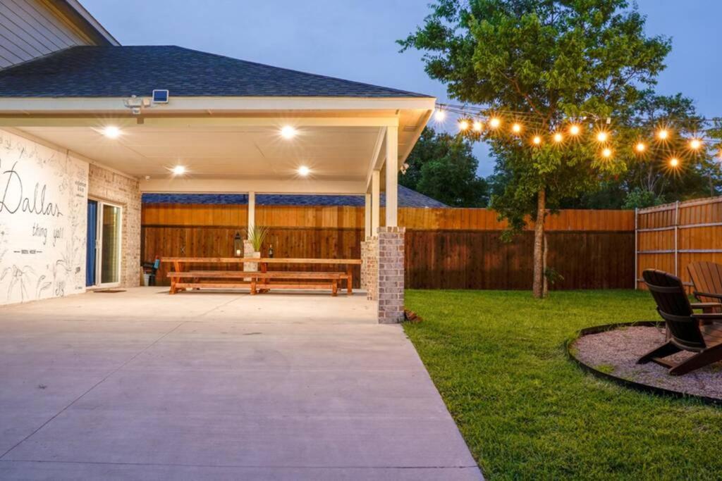 Dallas 4Br Large Yard W Hot Tub , Fire Pit And Basketball Hoop Εξωτερικό φωτογραφία
